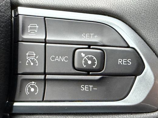 Jeep Compass 4xe 190 Plug-in Hybrid Altitude (Keyless Entry - LED - Camera - Navigatie via APP - Adaptieve Cru... ActivLease financial lease