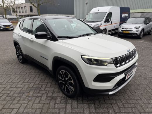 Jeep Compass 4xe 190 Plug-in Hybrid Altitude (Keyless Entry - LED - Camera - Navigatie via APP - Adaptieve Cru... ActivLease financial lease