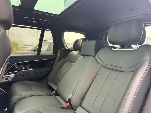 Land Rover Range Rover P550e Autobiography | Shadow Pack | Koelbox | Vierwielsturing | Massage | HUD | Lederen hemel | R... ActivLease financial lease