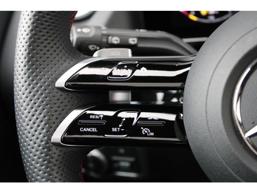 Mercedes-Benz GLA 250 e Business Solution AMG | AMG | FACELIFT | PANO | CARBON | KEYLESS | DODEHOEK | ActivLease financial lease