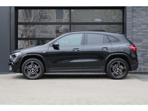 Mercedes-Benz GLA 250 e Business Solution AMG | AMG | FACELIFT | PANO | CARBON | KEYLESS | DODEHOEK | ActivLease financial lease