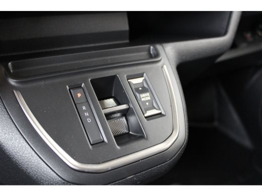 Opel Vivaro-e L3 75 kWh 0% RENTE | BETIMMERING LAADRUIMTE | 8 JAAR GARANTIE | CAMERA | DRAADLOOS CARPLAY ActivLease financial lease