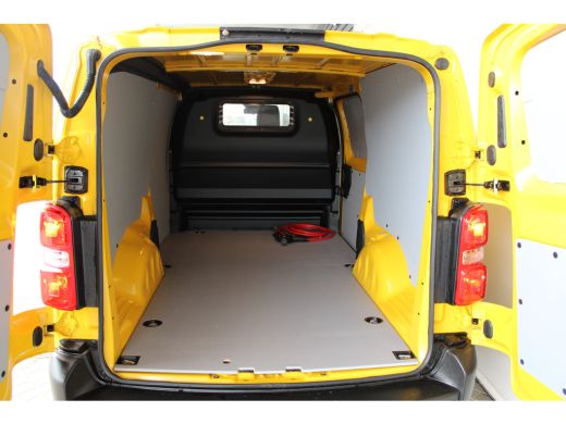 Opel Vivaro-e L3 75 kWh 0% RENTE | BETIMMERING LAADRUIMTE | 8 JAAR GARANTIE | CAMERA | DRAADLOOS CARPLAY ActivLease financial lease