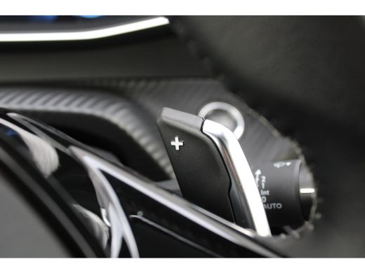 Peugeot 208 1.2 PureTech Allure Pack | Automaat | Navigatie | Camera | All season | 3D Instrumentenpaneel | 1... ActivLease financial lease