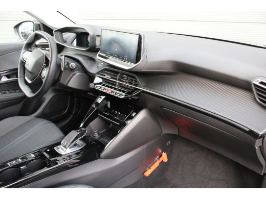 Peugeot 208 1.2 PureTech Allure Pack | Automaat | Navigatie | Camera | All season | 3D Instrumentenpaneel | 1... ActivLease financial lease