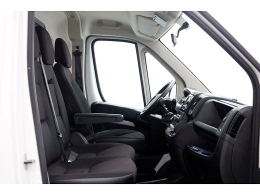 Peugeot Boxer 2.2 BlueHDi 140pk L2H2 Airco/Imperiaal 10-2020 ActivLease financial lease