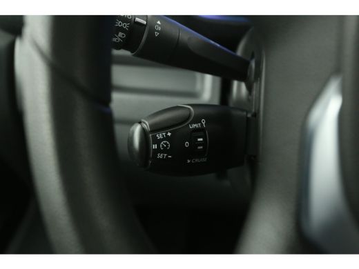 Peugeot e-Expert 75 kWh L2H1 | SOH 92% | Snelladen | Airco | Cruise | Carplay | Navi | Parkeersens. ActivLease financial lease