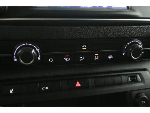 Peugeot e-Expert 75 kWh L2H1 | SOH 92% | Snelladen | Airco | Cruise | Carplay | Navi | Parkeersens. ActivLease financial lease