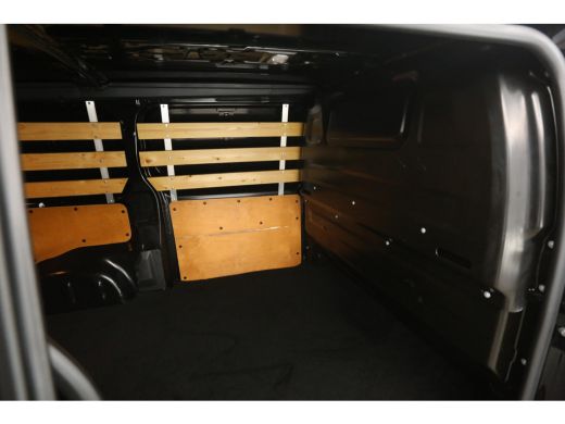 Peugeot e-Expert 75 kWh L2H1 | SOH 92% | Snelladen | Airco | Cruise | Carplay | Navi | Parkeersens. ActivLease financial lease