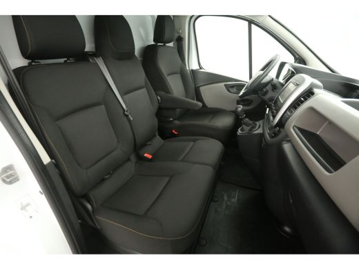 Renault Trafic 1.6 dCi T27 L1H1 | Airco | Cruise | Schuifdeur L+R | 3-Zits | Navigatie | Parkeersens. ActivLease financial lease