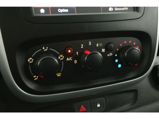 Renault Trafic 1.6 dCi T27 L1H1 | Airco | Cruise | Schuifdeur L+R | 3-Zits | Navigatie | Parkeersens. ActivLease financial lease