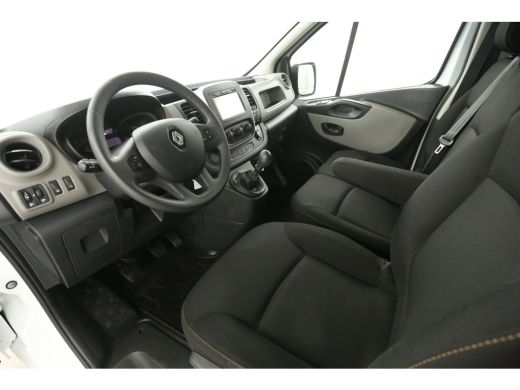 Renault Trafic 1.6 dCi T27 L1H1 | Airco | Cruise | Schuifdeur L+R | 3-Zits | Navigatie | Parkeersens. ActivLease financial lease
