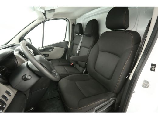 Renault Trafic 1.6 dCi T27 L1H1 | Airco | Cruise | Schuifdeur L+R | 3-Zits | Navigatie | Parkeersens. ActivLease financial lease