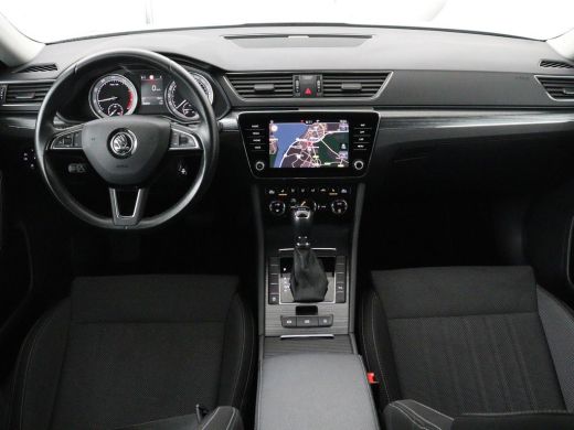 Skoda Superb 1.5 TSI Business Edition | Trekhaak | Stoelverwarming | Adaptive cruise | Camera | Memory | Carpl... ActivLease financial lease