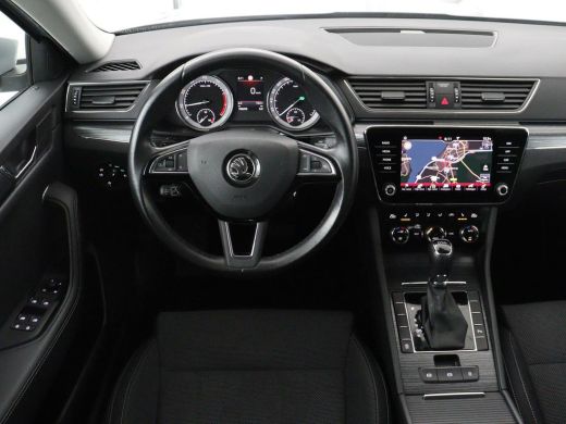 Skoda Superb 1.5 TSI Business Edition | Trekhaak | Stoelverwarming | Adaptive cruise | Camera | Memory | Carpl... ActivLease financial lease