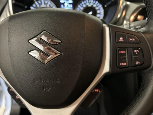 Suzuki Vitara 1.5 Hybrid Style Panorama dak ActivLease financial lease