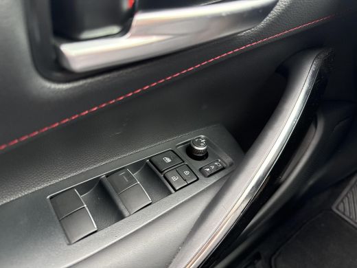 Toyota Corolla Touring Sports Hybrid 200 GR Sport Plus | Navigatie | Apple CarPlay/Android auto | Achteruitrijcamera | Stuur en... ActivLease financial lease