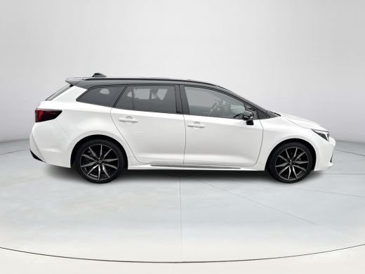 Toyota Corolla Touring Sports Hybrid 200 GR Sport Plus | Navigatie | Apple CarPlay/Android auto | Achteruitrijcamera | Stuur en... ActivLease financial lease