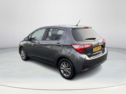 Toyota Yaris 1.5 Hybrid Dynamic **APPLE CARPLAY/ CRUISE CONTROL/ KEYLESS/ PARKEERCAMERA** ActivLease financial lease