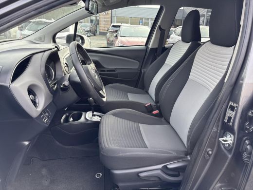 Toyota Yaris 1.5 Hybrid Dynamic **APPLE CARPLAY/ CRUISE CONTROL/ KEYLESS/ PARKEERCAMERA** ActivLease financial lease