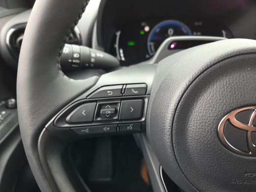 Toyota Yaris Cross 1.5 Hybrid 115 Dynamic + Comfort Pack | Nieuwe auto | Direct uit voorraad leverbaar | ActivLease financial lease