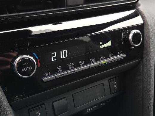 Toyota Yaris Cross 1.5 Hybrid 115 Dynamic + Comfort Pack | Nieuwe auto | Direct uit voorraad leverbaar | ActivLease financial lease