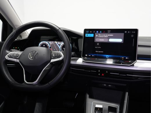 Volkswagen Golf 1.5 eTSI 115pk DSG Life Edition Navigatie Camera Acc Led Privacy glas 17"lm Digital Cockpit 240 ActivLease financial lease