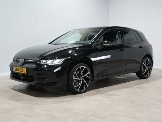 Volkswagen Golf 1.5 eTSI 115pk DSG Life Edition Navigatie Camera Acc Led Privacy glas 17"lm Digital Cockpit 240 ActivLease financial lease