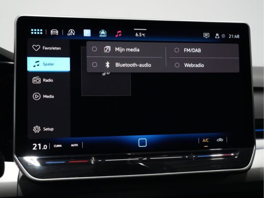 Volkswagen Golf 1.5 eTSI 115pk DSG Life Edition Navigatie Camera Acc Led Privacy glas 17"lm Digital Cockpit 240 ActivLease financial lease