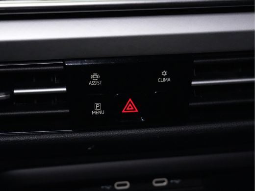 Volkswagen Golf 1.5 eTSI 115pk DSG Life Edition Navigatie Camera Acc Led Privacy glas 17"lm Digital Cockpit 240 ActivLease financial lease