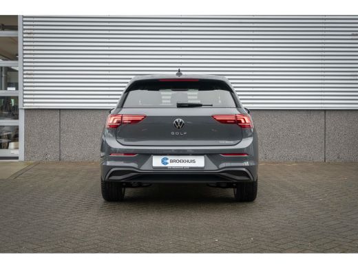 Volkswagen Golf Life Edition eHybrid | 'App-Connect' draadloze smartphone integratie | Achterbank in ongelijke de... ActivLease financial lease