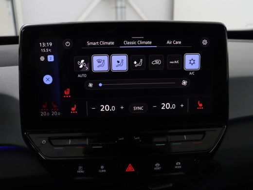 Volkswagen ID.3 First Plus 58 kWh | Stoel & stuurverwarming | Camera | Adaptive cruise | Sfeerverlichting | Carpl... ActivLease financial lease