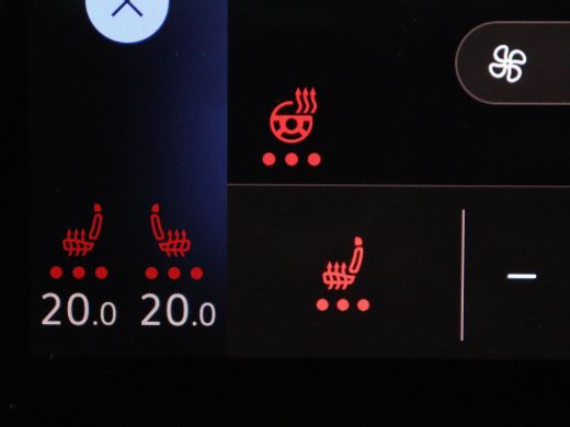 Volkswagen ID.3 First Plus 58 kWh | Stoel & stuurverwarming | Camera | Adaptive cruise | Sfeerverlichting | Carpl... ActivLease financial lease