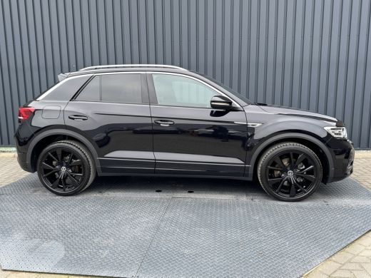 Volkswagen T-Roc 1.5 TSI R-Line Business | Black Style | Trekhaak afnb. | 19'' | IQ Light | Side Assist | Prijs Ri... ActivLease financial lease