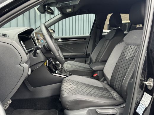 Volkswagen T-Roc 1.5 TSI R-Line Business | Black Style | Trekhaak afnb. | 19'' | IQ Light | Side Assist | Prijs Ri... ActivLease financial lease