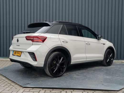 Volkswagen T-Roc 1.5 TSI R-Line Business | Trekhaak afnb. | Panodak | Keyless | Elk. A-klep | Side Assist | IQ Lig... ActivLease financial lease