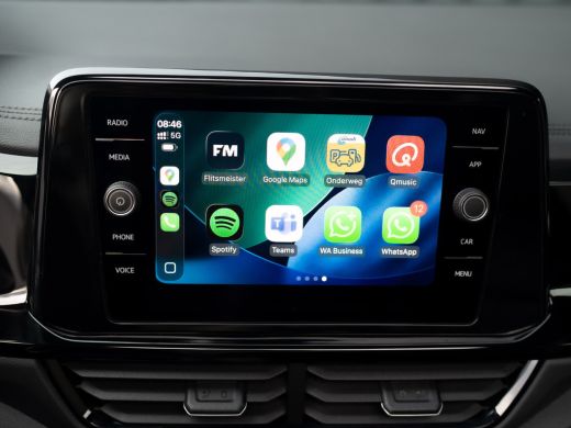 Volkswagen T-Roc 1.5 TSI R-Line Business | Trekhaak afnb. | Panodak | Keyless | Elk. A-klep | Side Assist | IQ Lig... ActivLease financial lease