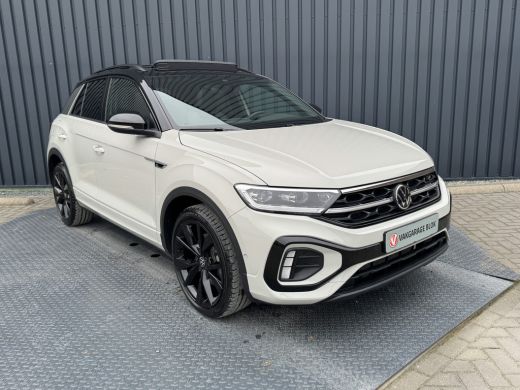 Volkswagen T-Roc 1.5 TSI R-Line Business | Trekhaak afnb. | Panodak | Keyless | Elk. A-klep | Side Assist | IQ Lig... ActivLease financial lease