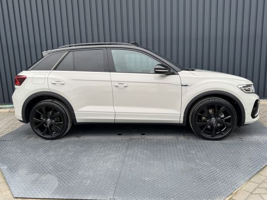 Volkswagen T-Roc 1.5 TSI R-Line Business | Trekhaak afnb. | Panodak | Keyless | Elk. A-klep | Side Assist | IQ Lig... ActivLease financial lease