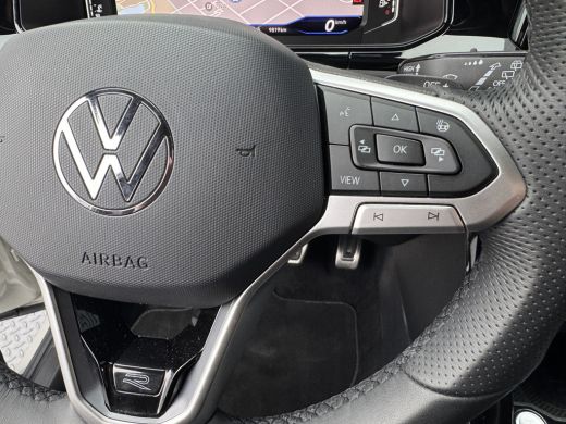 Volkswagen T-Roc 1.5 TSI R-Line Business | Trekhaak afnb. | Panodak | Keyless | Elk. A-klep | Side Assist | IQ Lig... ActivLease financial lease