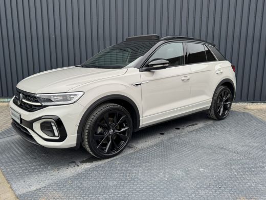 Volkswagen T-Roc 1.5 TSI R-Line Business | Trekhaak afnb. | Panodak | Keyless | Side Assist | Elk. A-klep | IQ Lig... ActivLease financial lease