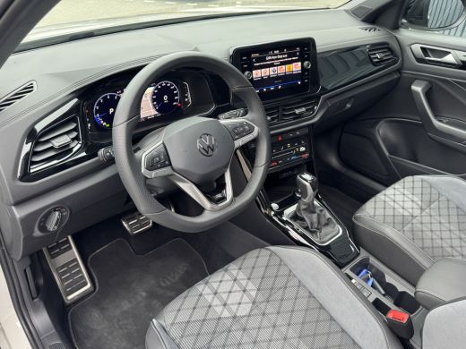 Volkswagen T-Roc 1.5 TSI R-Line Business | Trekhaak afnb. | Panodak | Keyless | Side Assist | Elk. A-klep | IQ Lig... ActivLease financial lease