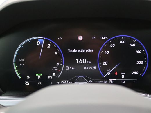 Volkswagen Touareg 3.0 TSi eHybrid 4MOTION R Edition 463PK DSG matrix led, trekhaak, panoramadak, 360gr. camera, led... ActivLease financial lease