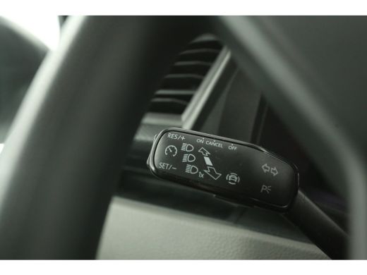 Volkswagen Transporter 2.0 TDI L1H1 | 150PK | Airco | Cruise | Carplay | 3-Zits | Trekh. | Parkeersens. ActivLease financial lease