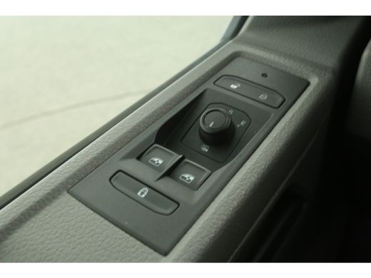 Volkswagen Transporter 2.0 TDI L1H1 | 150PK | Airco | Cruise | Carplay | 3-Zits | Trekh. | Parkeersens. ActivLease financial lease