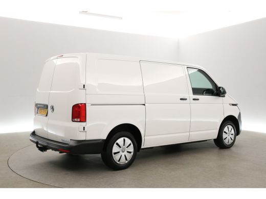 Volkswagen Transporter 2.0 TDI L1H1 | 150PK | Airco | Cruise | Carplay | 3-Zits | Trekh. | Parkeersens. ActivLease financial lease