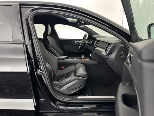 Volvo  S60 2.0 B3 R-Design Black Edition (INCL-BTW) Aut. *FULL-LED | LEATHER | HEATED-R-SPORTSEATS | HARMAN/... ActivLease financial lease