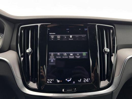 Volvo  S60 2.0 B3 R-Design Black Edition (INCL-BTW) Aut. *FULL-LED | LEATHER | HEATED-R-SPORTSEATS | HARMAN/... ActivLease financial lease