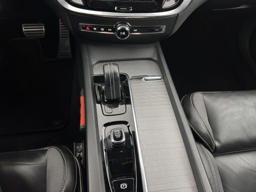 Volvo  S60 2.0 B3 R-Design Black Edition (INCL-BTW) Aut. *FULL-LED | LEATHER | HEATED-R-SPORTSEATS | HARMAN/... ActivLease financial lease