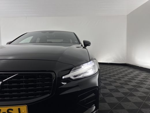 Volvo  S60 2.0 B3 R-Design Black Edition (INCL-BTW) Aut. *FULL-LED | LEATHER | HEATED-R-SPORTSEATS | HARMAN/... ActivLease financial lease
